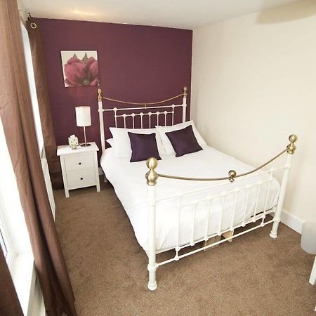 Bristol Serviced Lets - 152/154 Bath Road 外观 照片