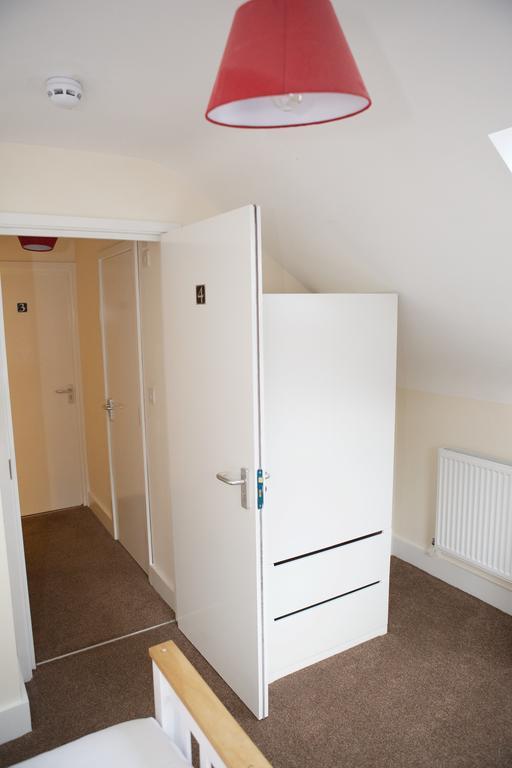 Bristol Serviced Lets - 152/154 Bath Road 客房 照片